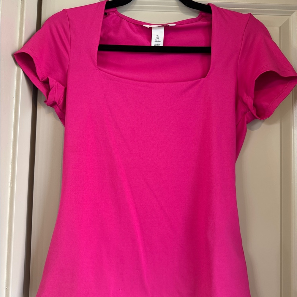 H&M Fuchsia Short Sleeve Boat Top